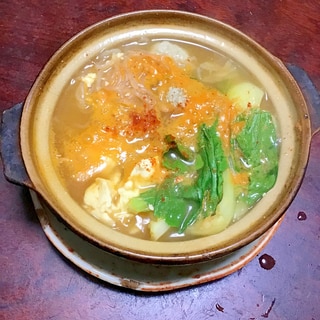 チンゲン菜とイワシのつみれと豆腐の味噌チゲ風。